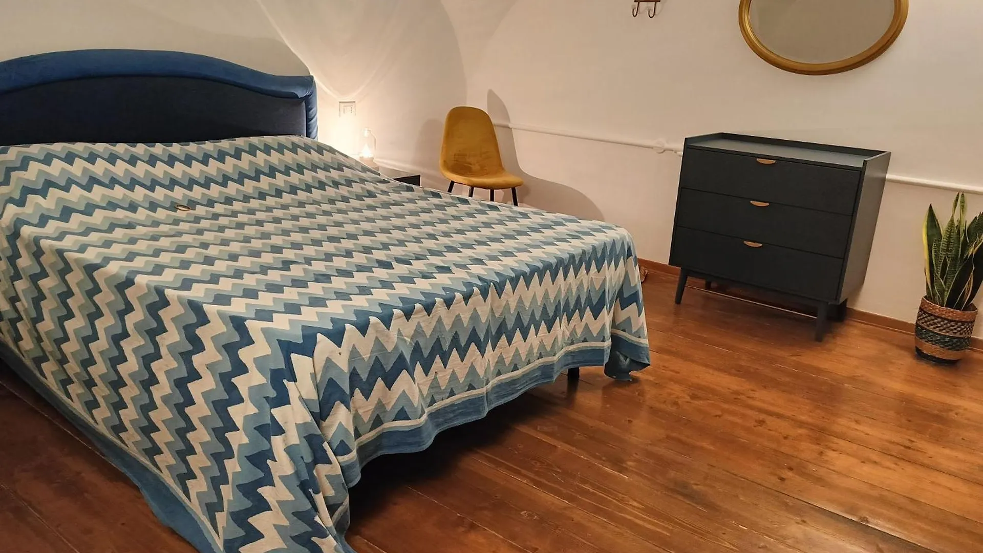 Piazzetta 4 - Casa Vacanze Naples Italy
