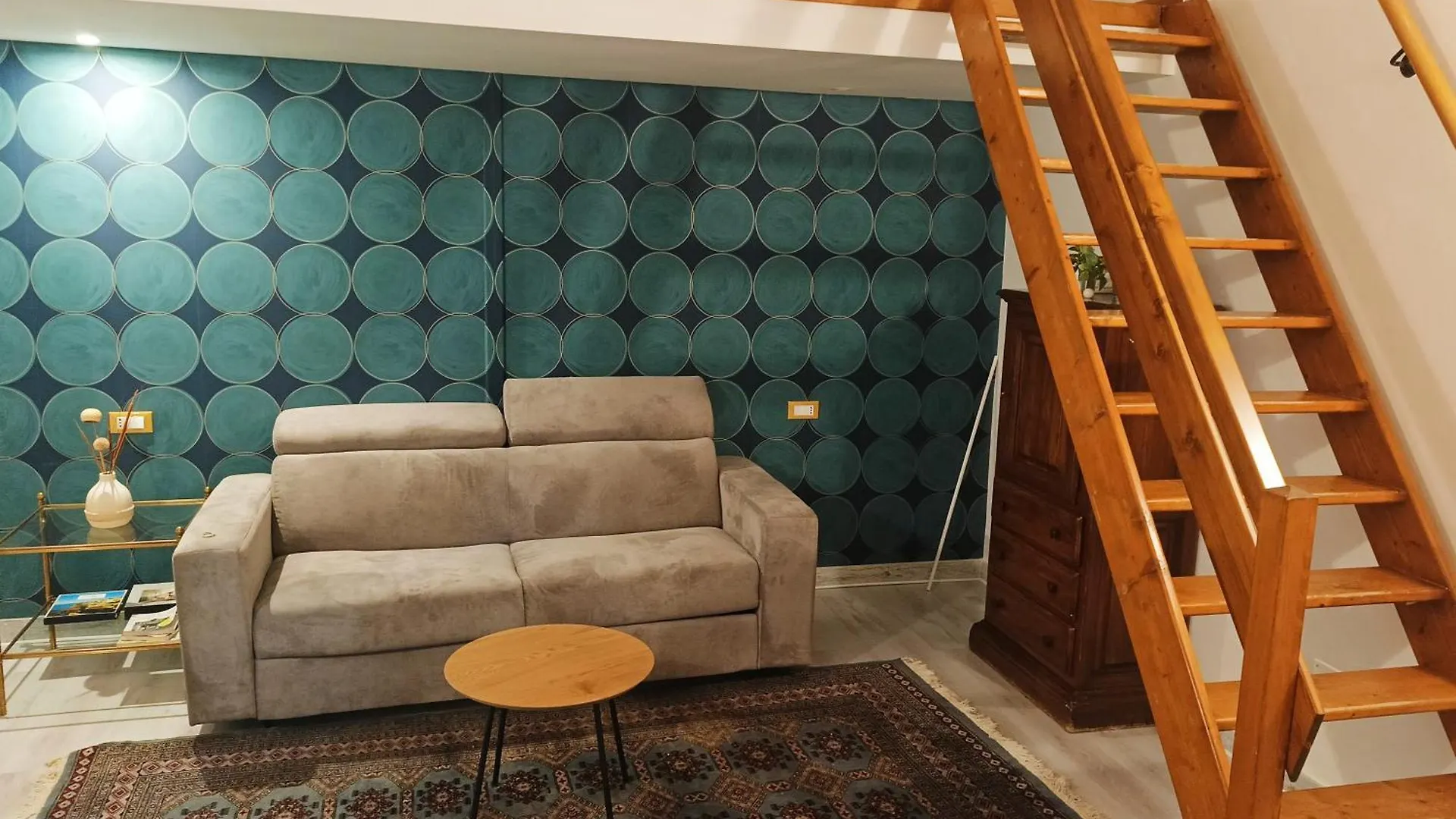 Apartment Piazzetta 4 - Casa Vacanze Naples Italy